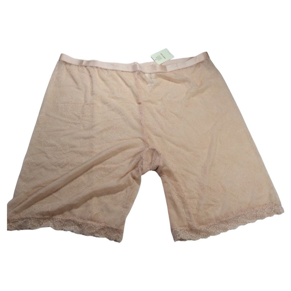 👗5/$25 - Peach Floral Lace Lingerie Shorts